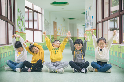 让孩子童真永远闪耀 幼儿园图片素材的艺术与教育意义